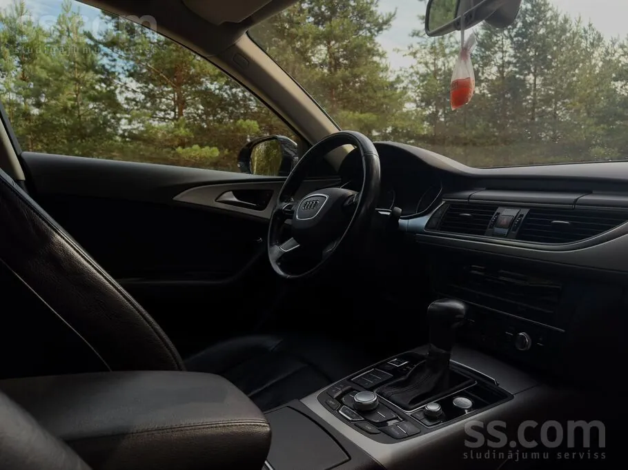 Audi A6 2012 photo 2