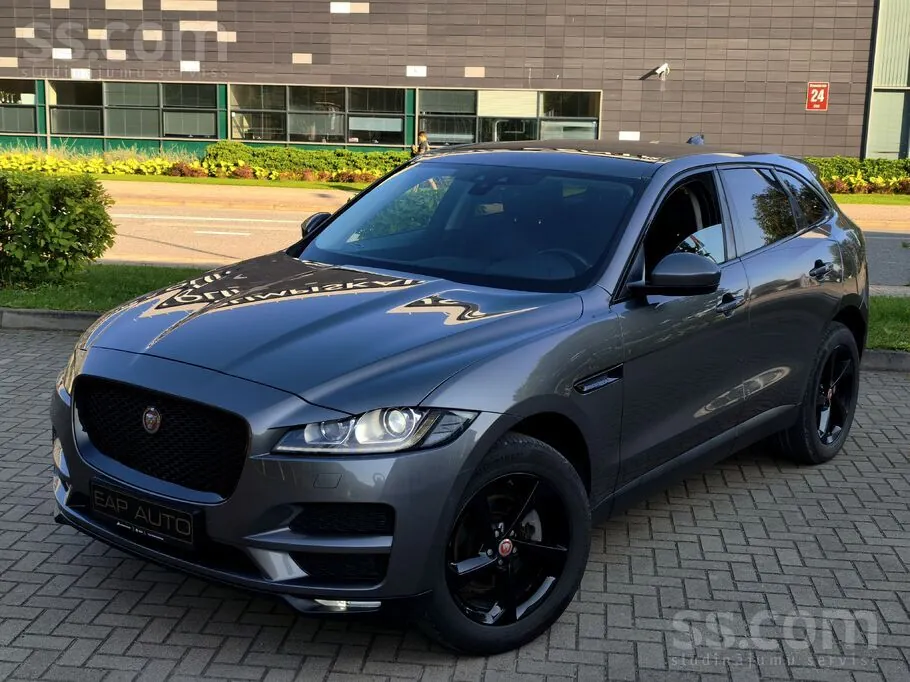 Jaguar F-Pace 2019 photo 2