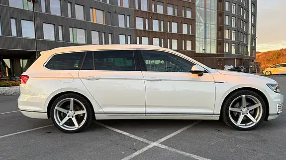 Volkswagen Passat 2017 photo 3