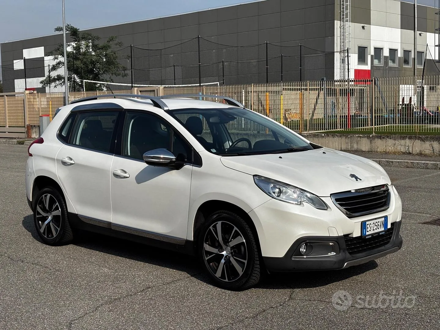 Peugeot 2008 2013 photo 2