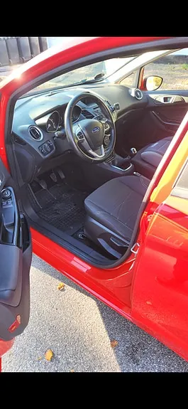 Ford Fiesta 2014 photo 4