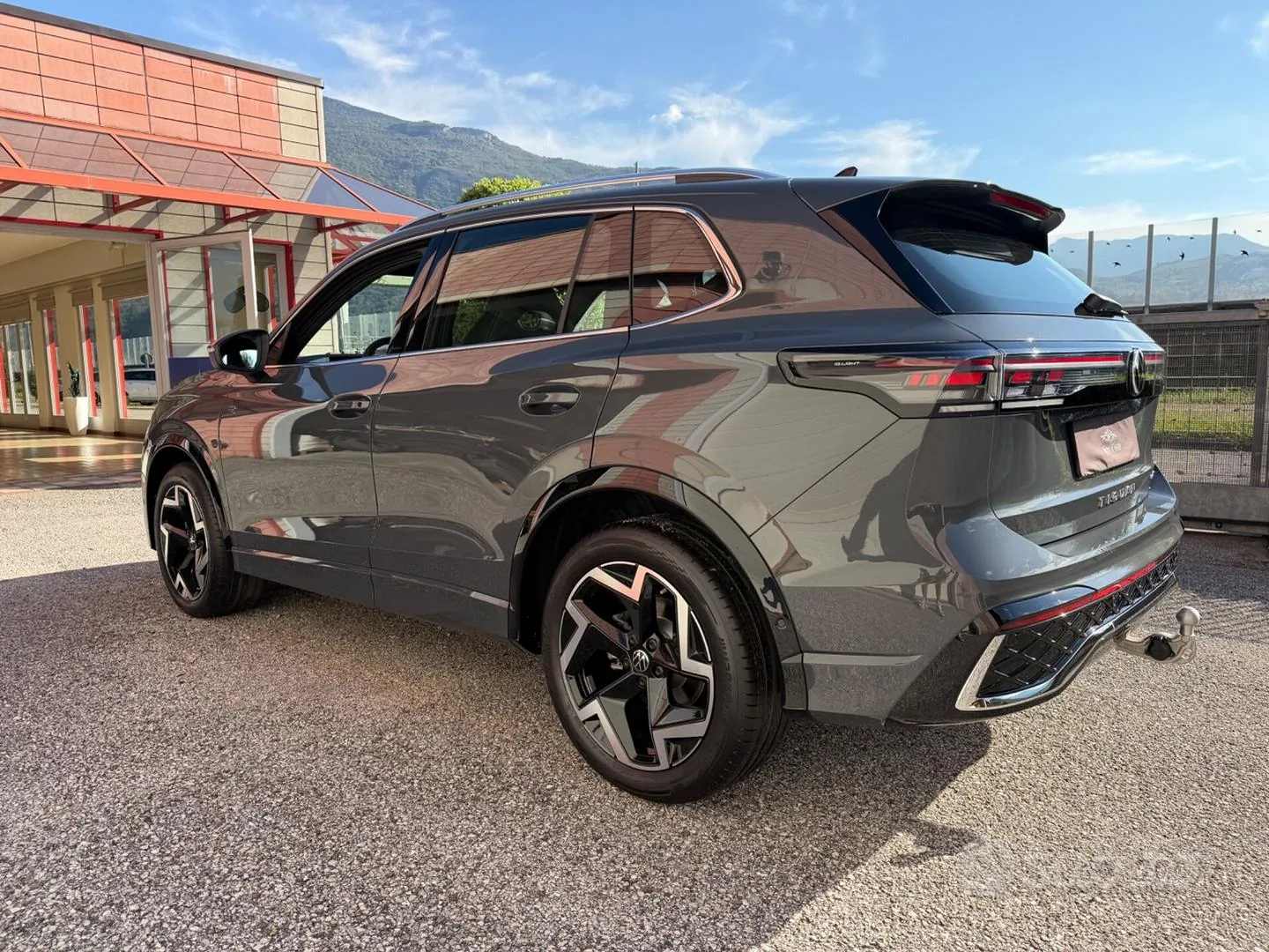 Volkswagen Tiguan photo 3