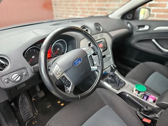 Ford Mondeo 2010 photo 4