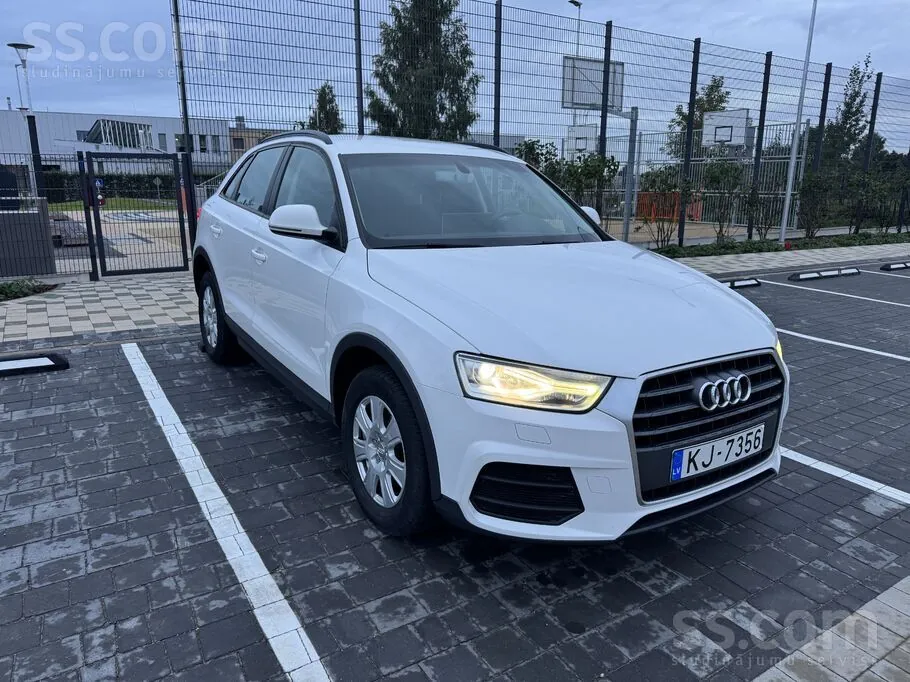 Audi Q3 2016 photo 2