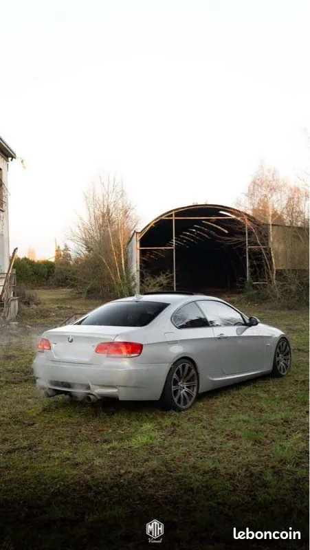 BMW 3 Series 2008 photo 2
