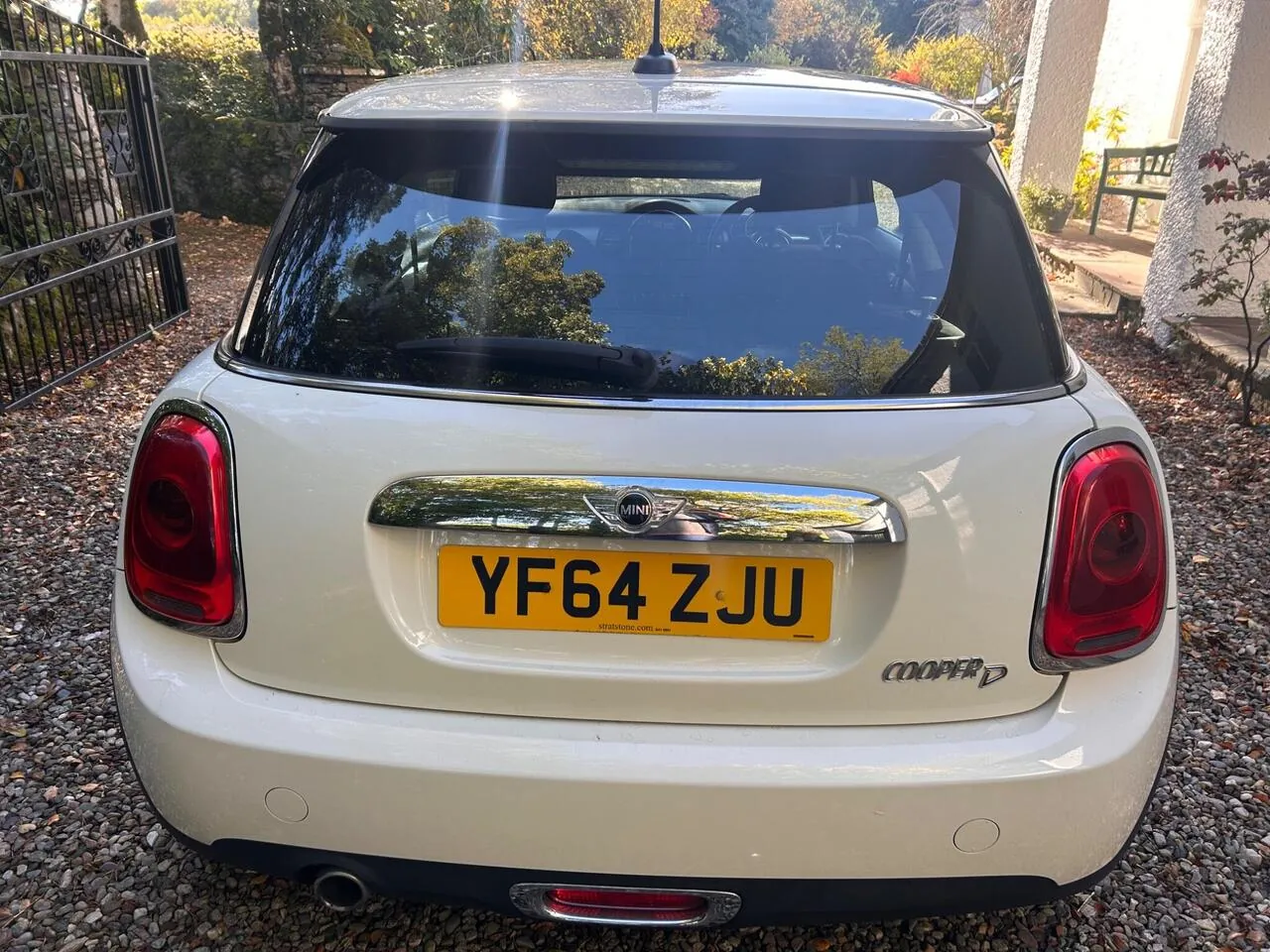 Mini Hatch 2014 photo 2
