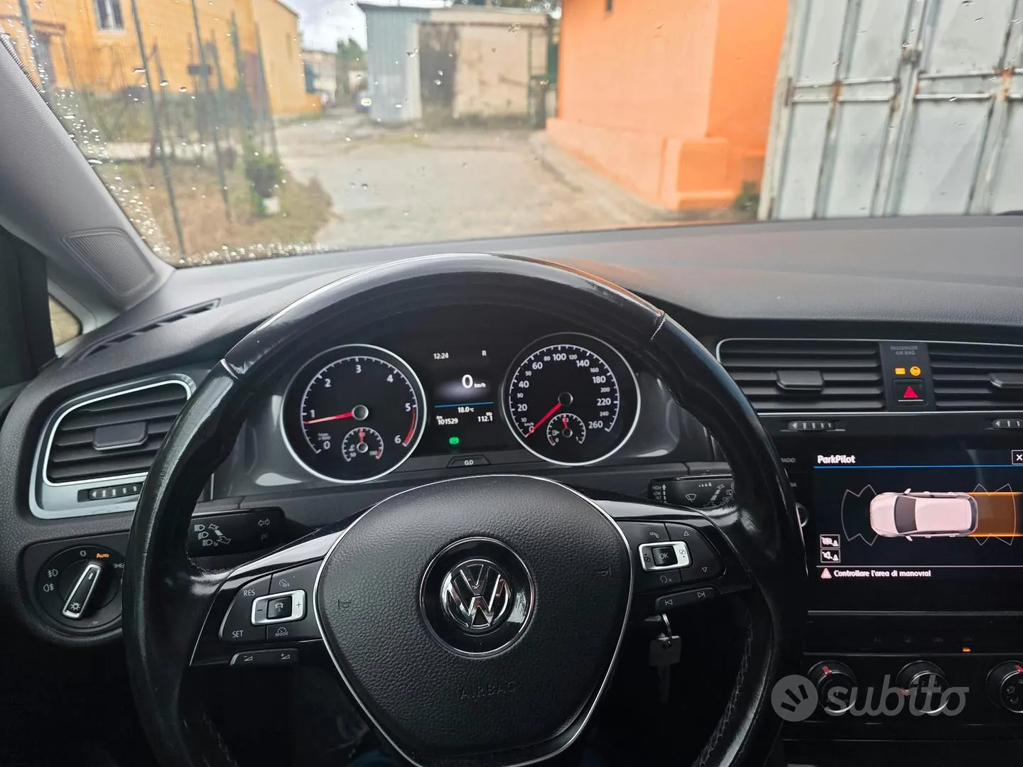 Volkswagen Golf 2018 photo 2