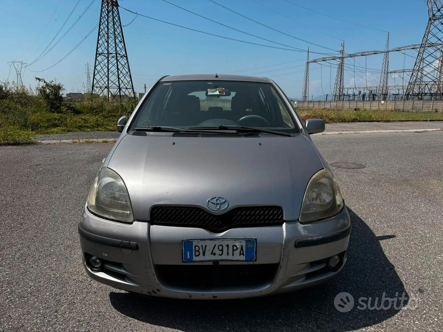 Toyota Yaris 2001 photo 2