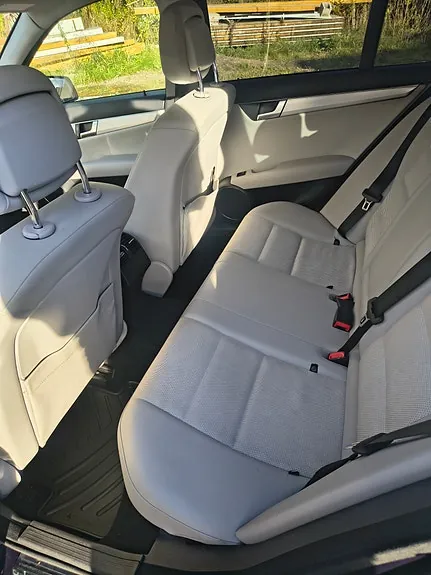 Mercedes-Benz C220 2012 photo 3