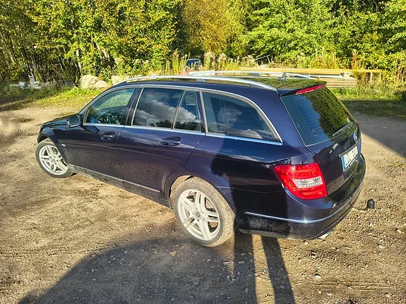 Mercedes-Benz C220
