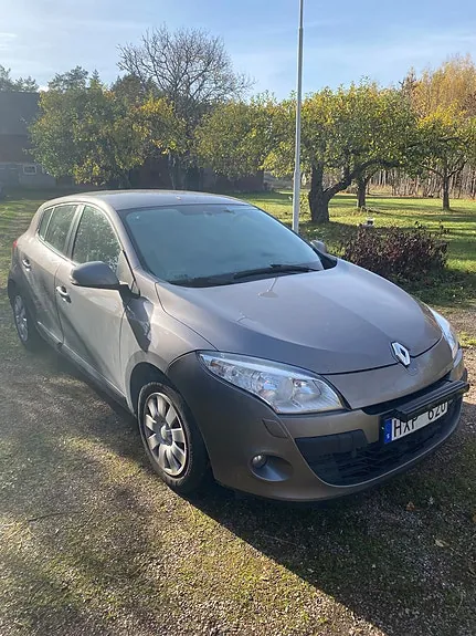Renault Megane Iii 2011 photo 2