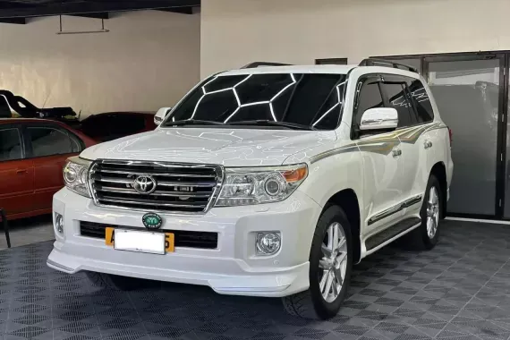 Toyota Land Cruiser Lc200 2015 photo 3