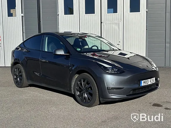 Tesla Model Y 2023 photo 2
