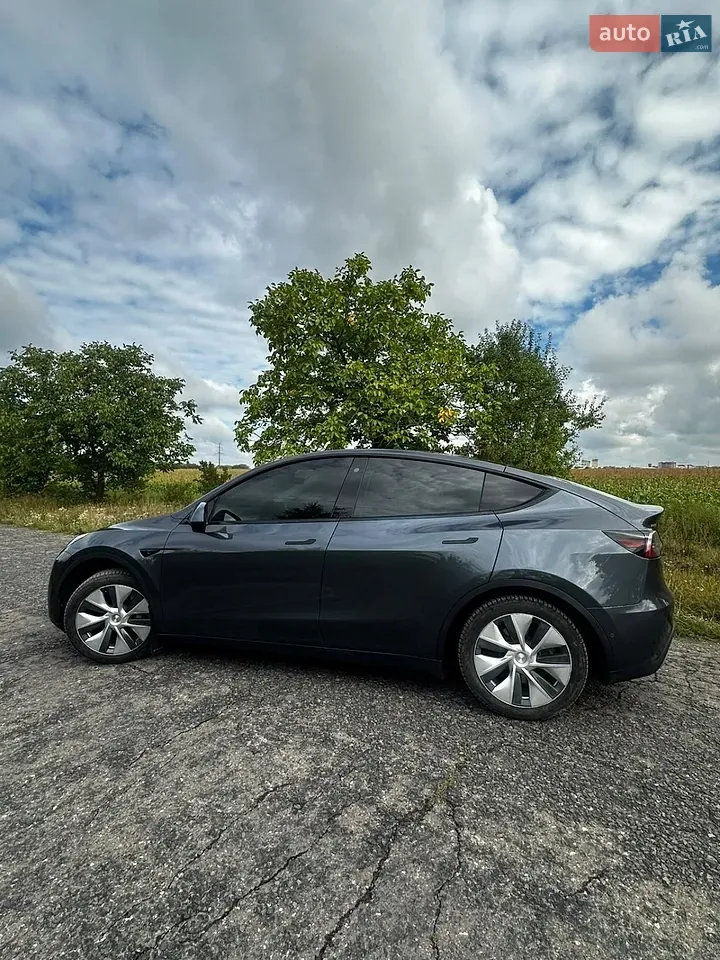 Tesla Model Y 2021 photo 3