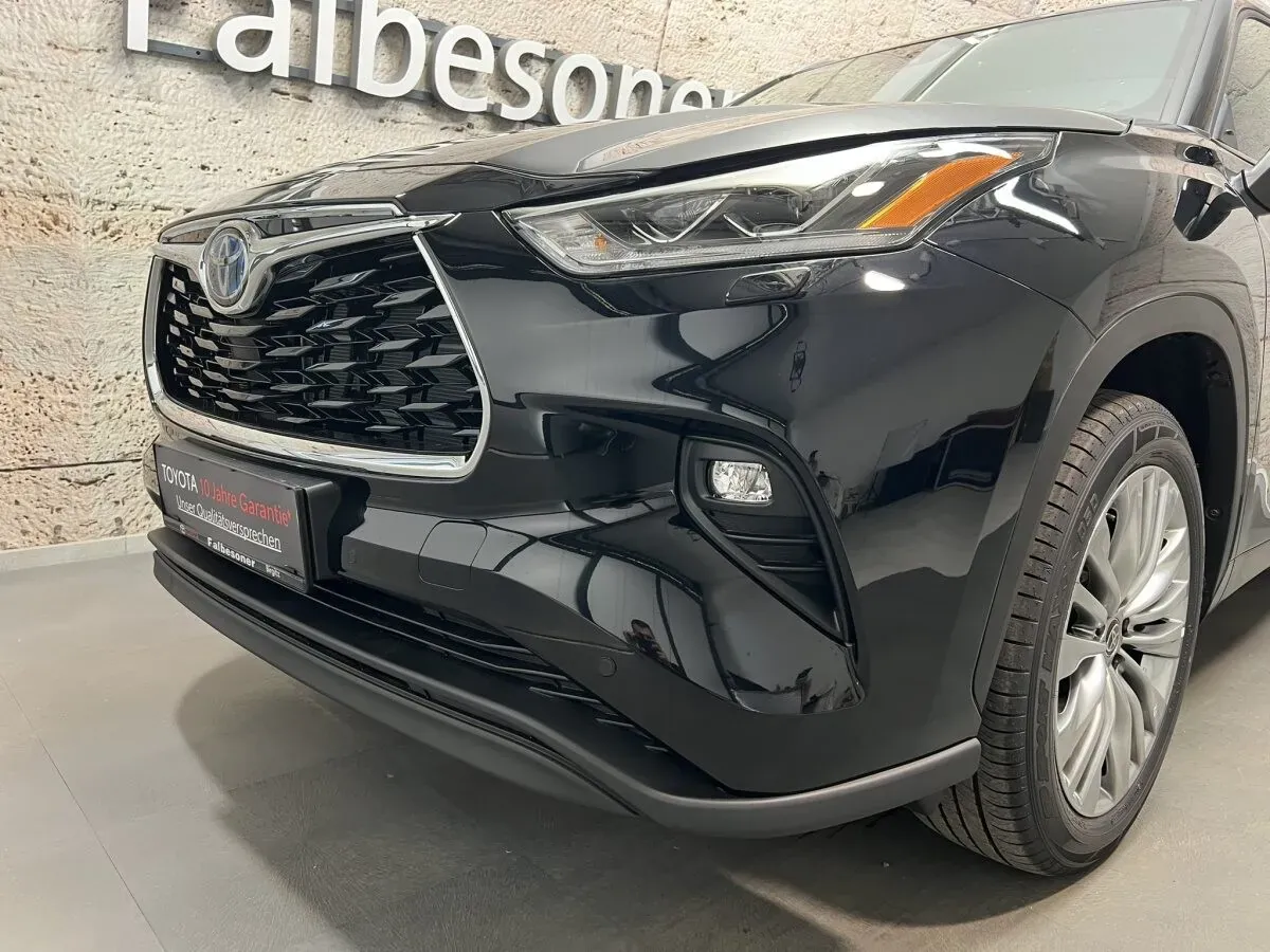 Toyota Highlander 2024 photo 3