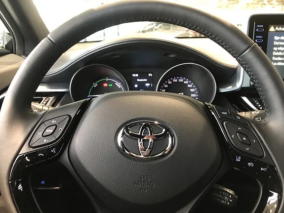 Toyota C-Hr 2021 photo 3