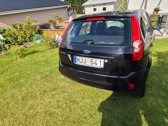 Ford Fiesta 2008 photo 4