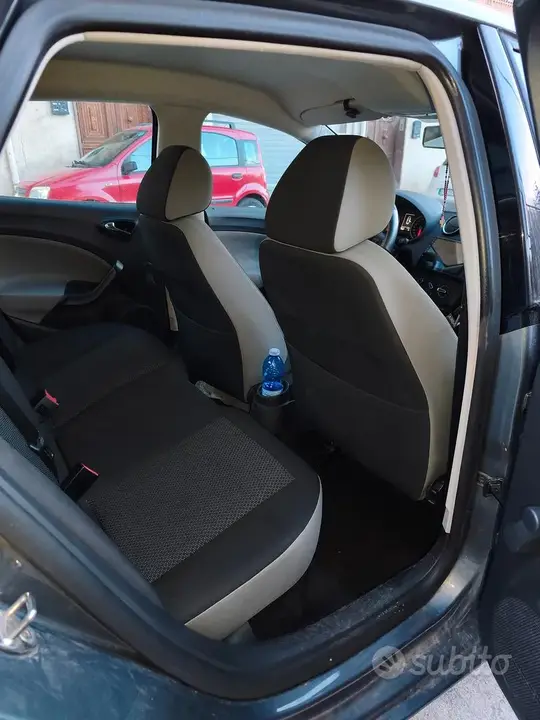 Seat Ibiza 2016 photo 4