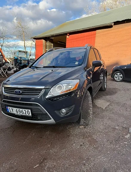 Ford Kuga 2010 photo 2