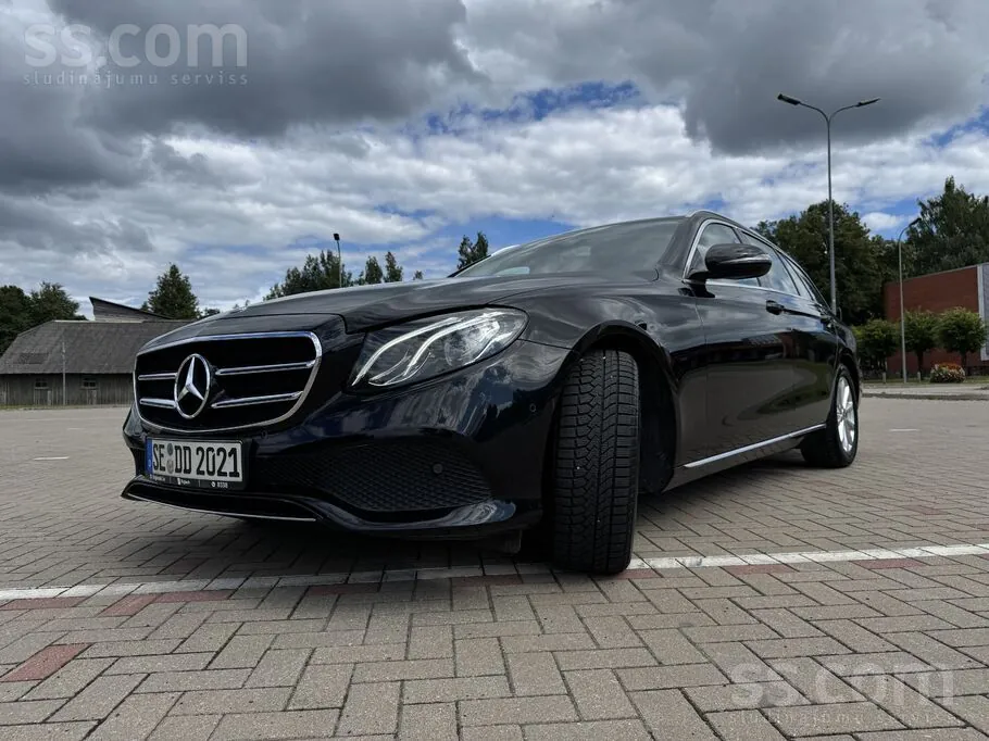 Mercedes-Benz E220