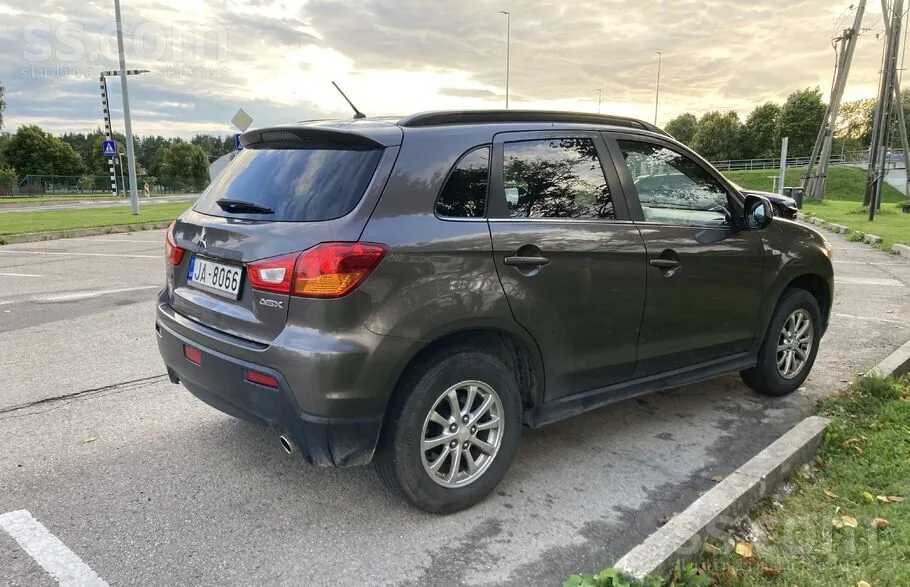 Mitsubishi Asx 2012 photo 3