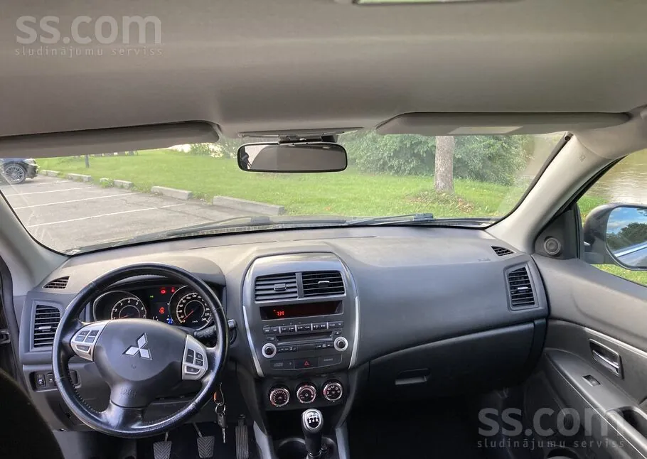 Mitsubishi Asx 2012 photo 5