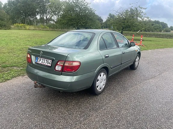 Nissan Almera 2003 photo 3