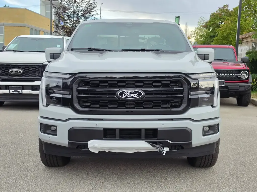 Ford F-150 2026 photo 2