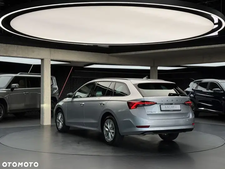 Skoda Octavia 2022 photo 3