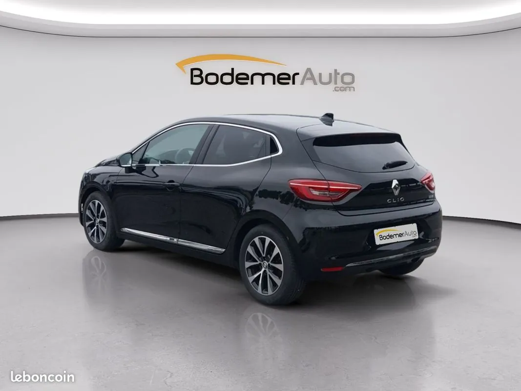 Renault Clio 2023 photo 3