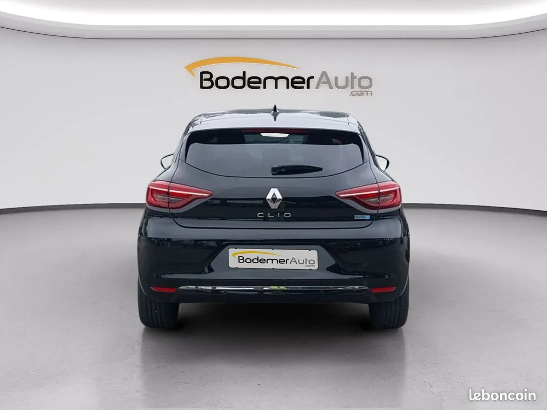 Renault Clio 2023 photo 4