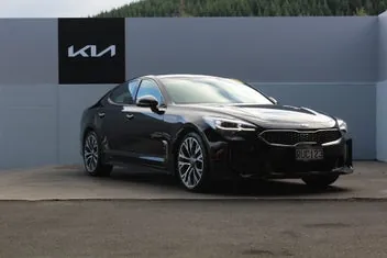 Kia Stinger 2018 photo 2