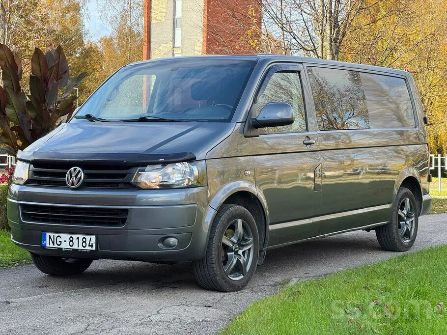 Volkswagen Transporter T5 2010 photo 3