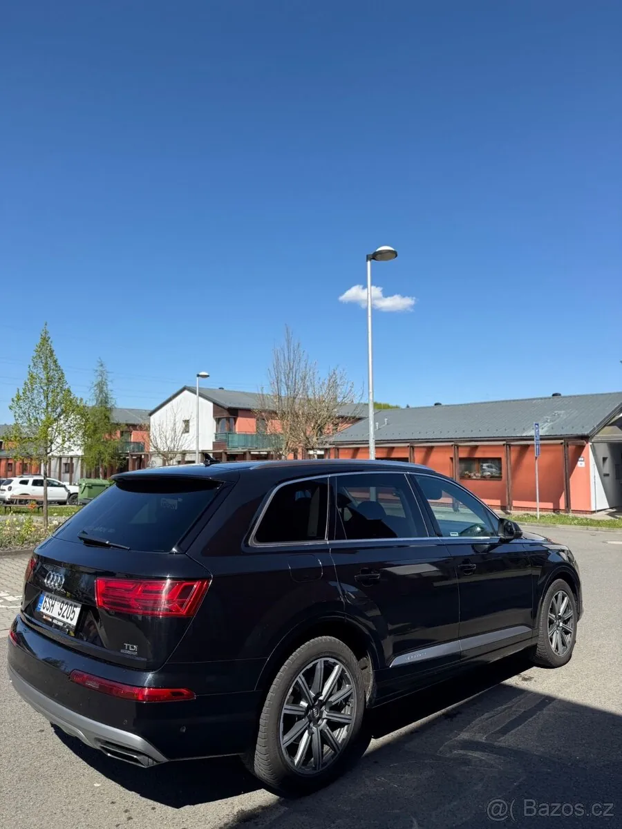Audi Q7 2016 photo 4