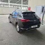 Volkswagen T-Roc 2022 photo 4