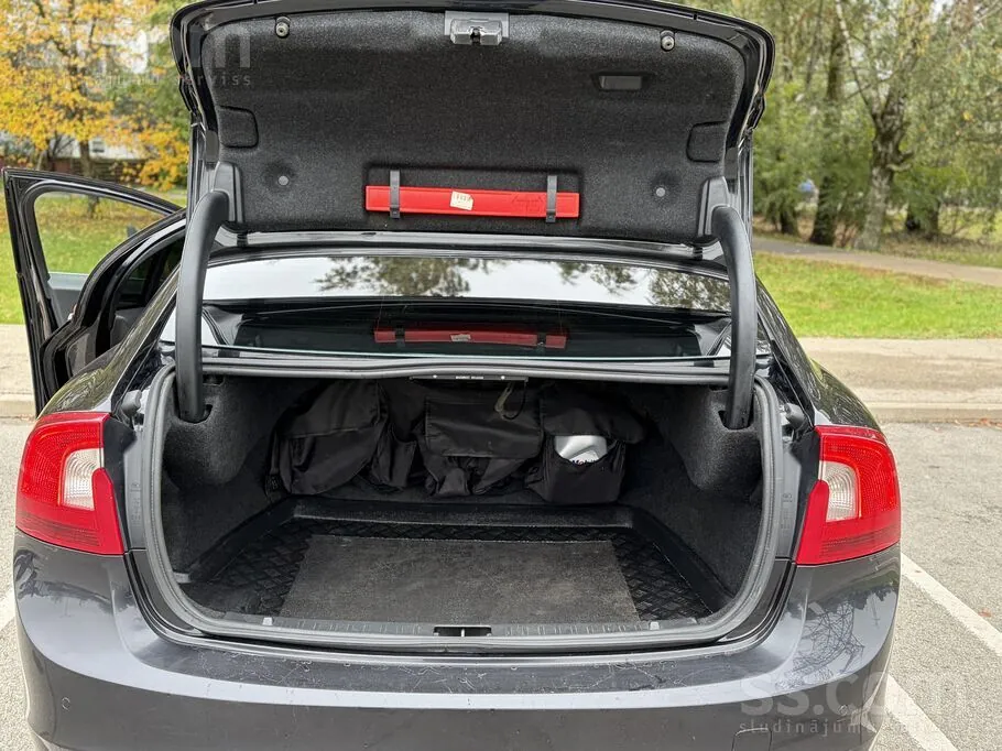Volvo S60 2011 photo 5