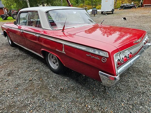 Chevrolet Impala 1962 photo 4