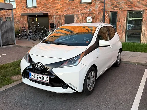 Toyota Aygo 2015 photo 3