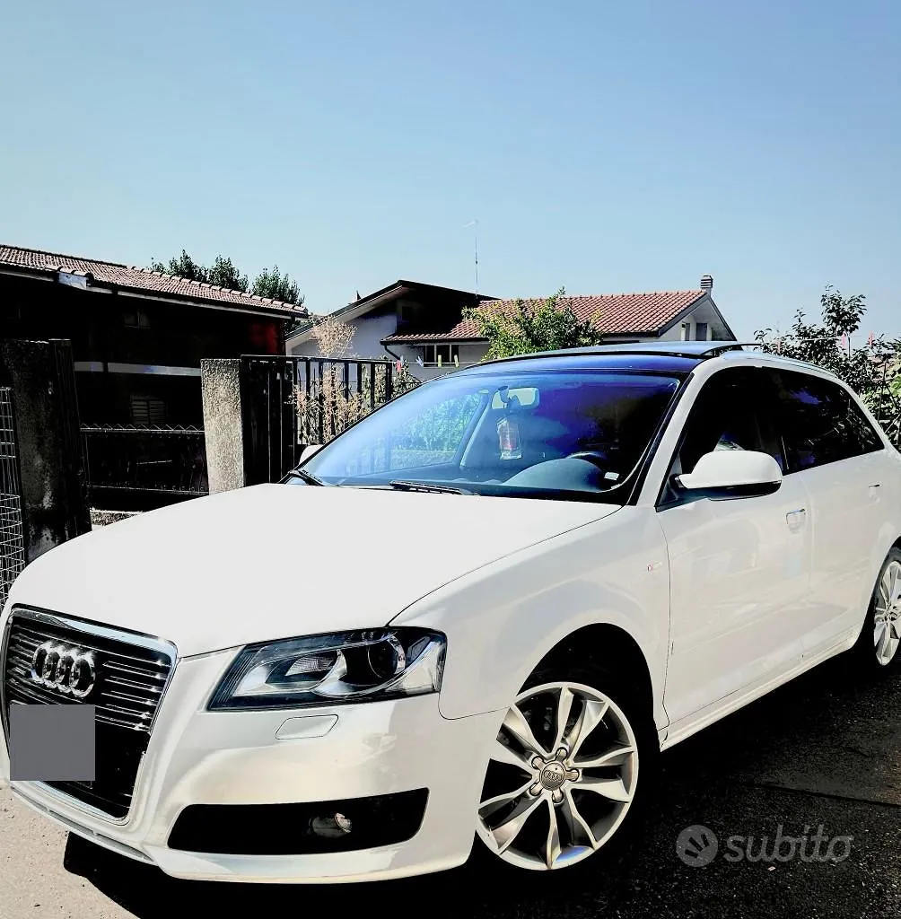 Audi A3 2012 photo 2