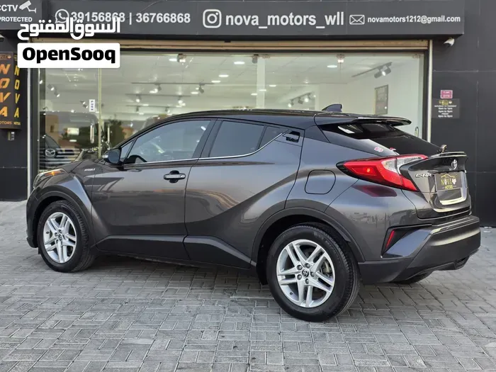 Toyota C-Hr 2023 photo 4