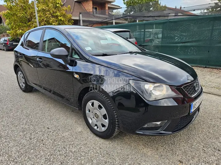 Seat Ibiza 2012 photo 3