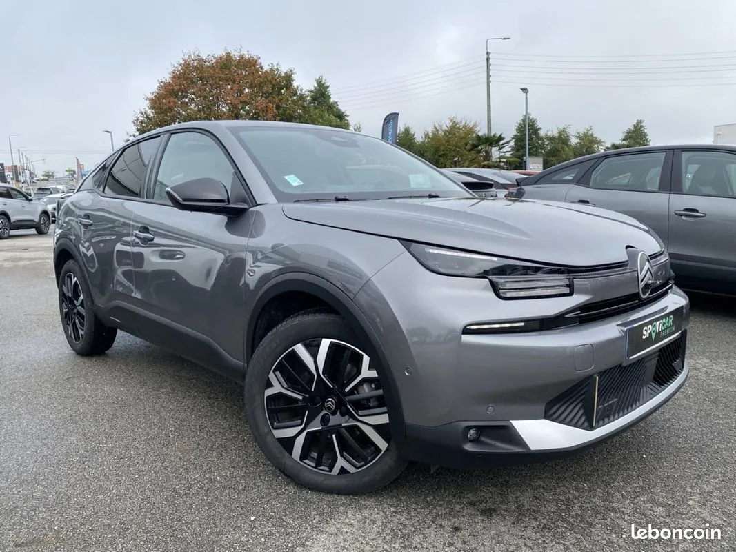 Citroen C4 2025 photo 2