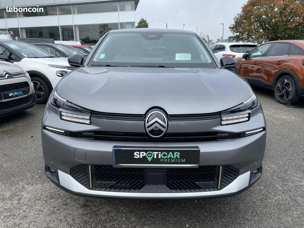 Citroen C4 2025 photo 3