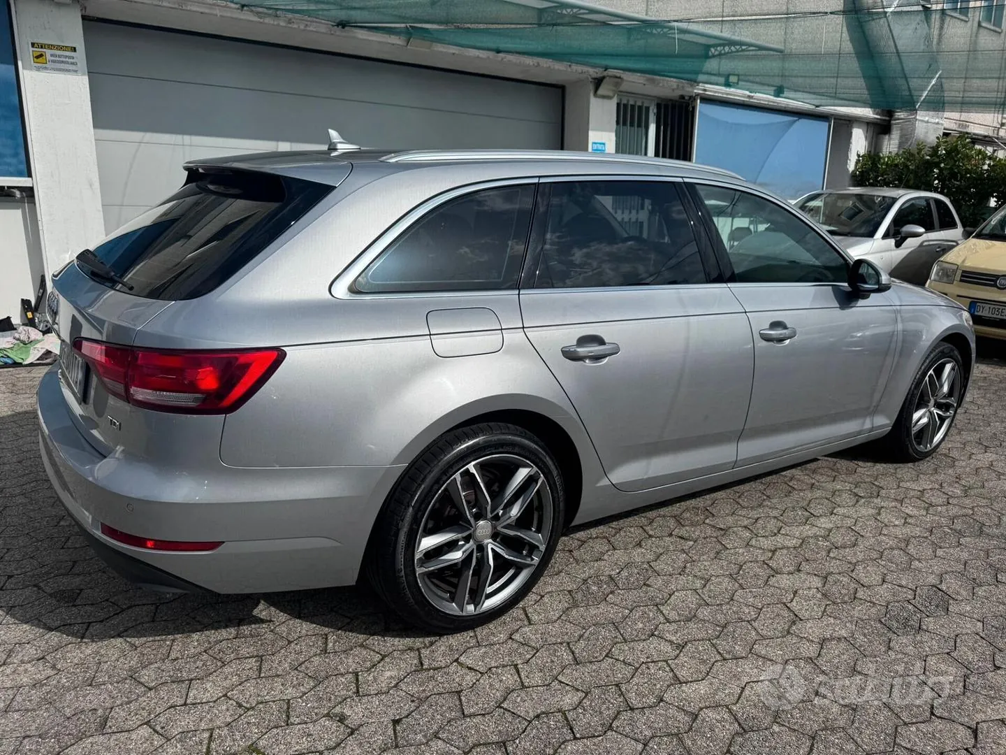 Audi A4 2016 photo 5