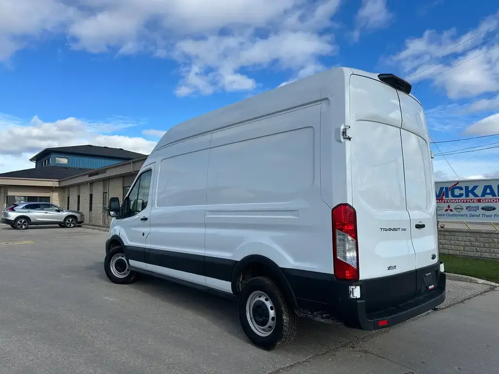 Ford Transit Cargo Van 2023 photo 3