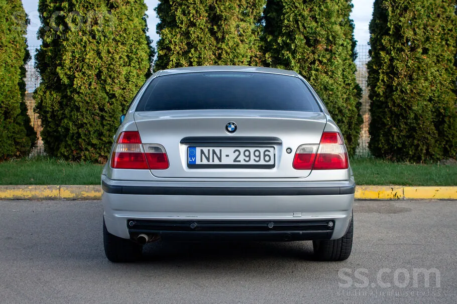 BMW 318 2003 photo 5
