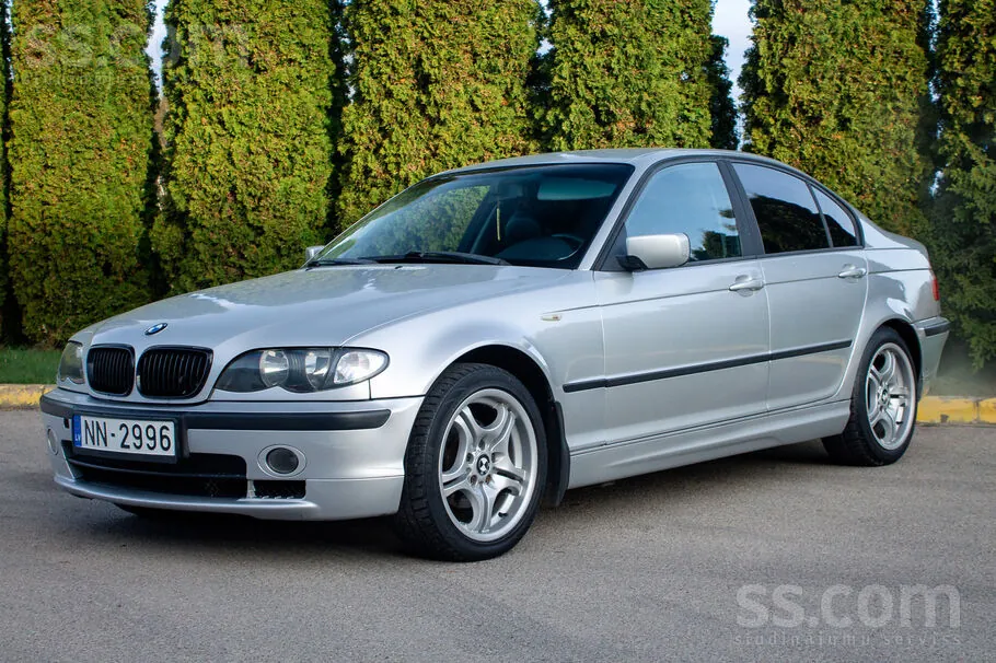 BMW 318 2003 photo 3