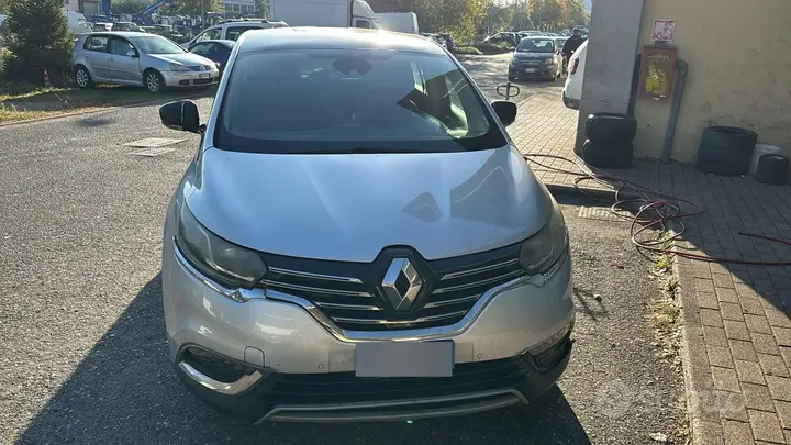 Renault Espace 2017 photo 2