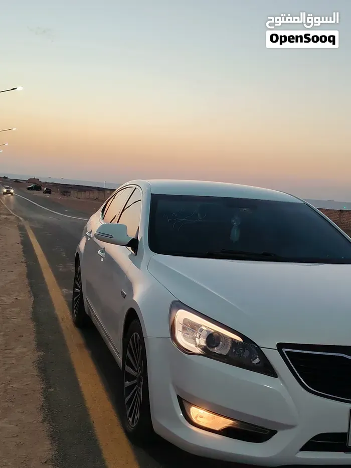 Kia K7 2010 photo 4