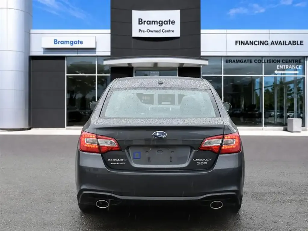 Subaru Legacy 2018 photo 4